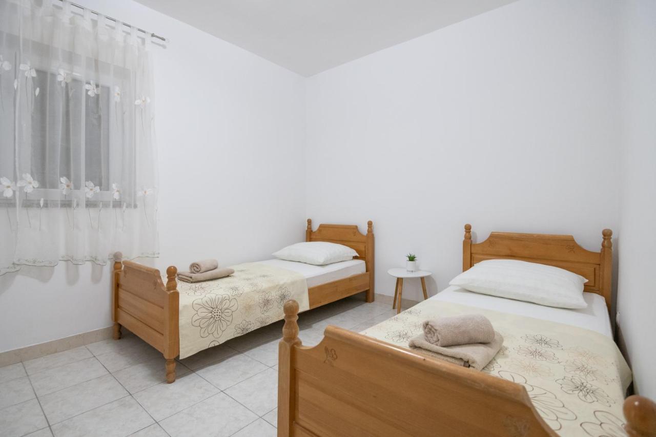 Apartman Ruža Podgora Bagian luar foto